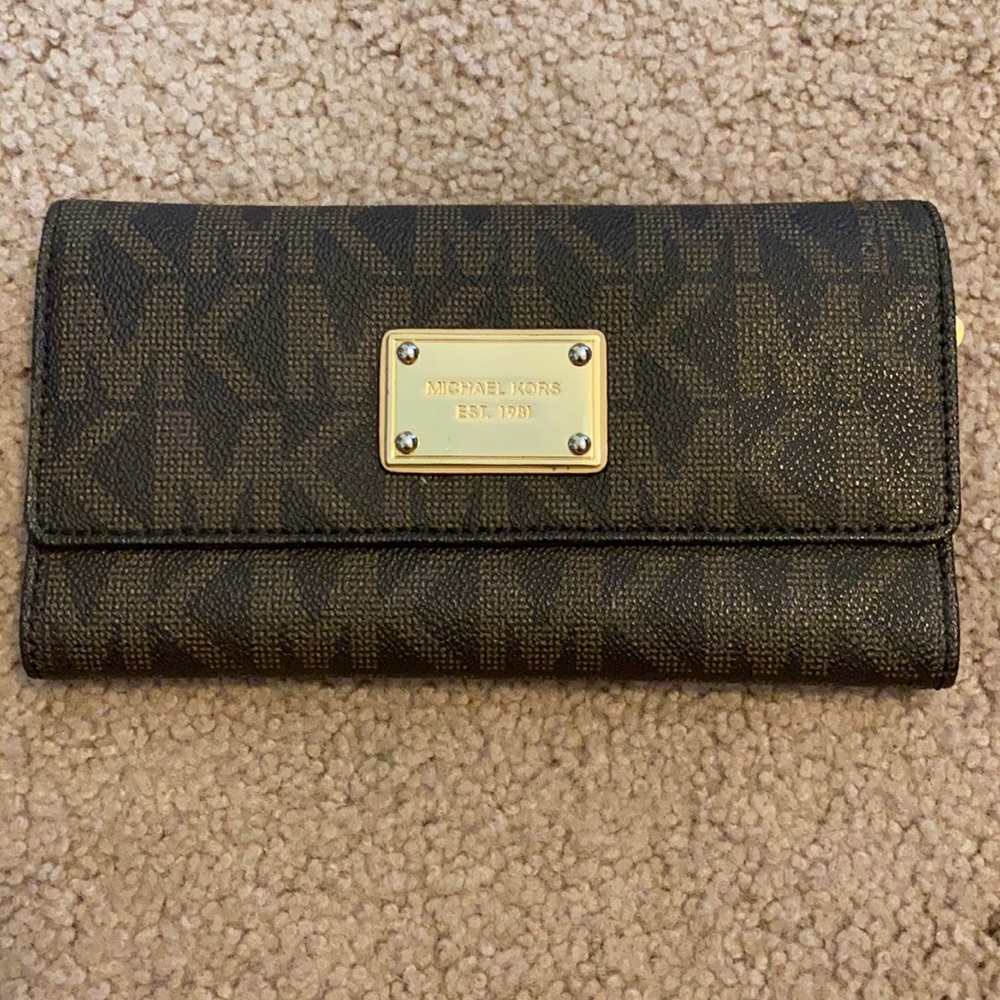 Michael Kors wallet